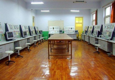 重慶工貿職業技術學院熱門專業簡介及技術咨詢服務